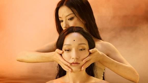 美丽小女生洗澡视频,小女生洗澡瞬间捕捉